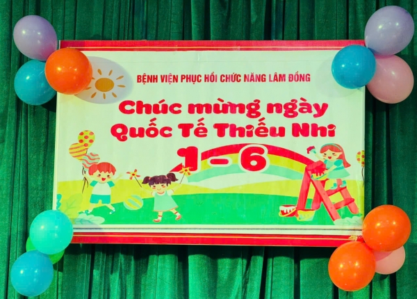 ẤM &Aacute;P CHƯƠNG TR&Igrave;NH "VUI TẾT THIẾU NHI 1/6" CHO BỆNH NH&Acirc;N NHI V&Agrave; CON VI&Ecirc;N CHỨC, NGƯỜI LAO ĐỘNG TẠI BỆNH VIỆN PHỤC HỒI CHỨC NĂNG TỈNH L&Acirc;M ĐỒNG